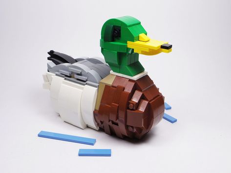 LEGOParkAnimals-Drake(Male Duck) Lego Duck, Lego Diorama, Male Duck, Lego Sculptures, Lego Animals, Lego Diy, Amazing Lego Creations, Lego Mechs, Lego Design