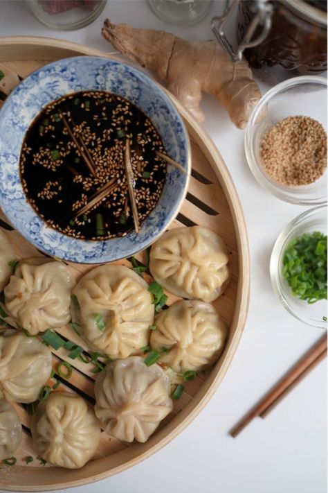 Celebrate Lunar New Year with Mongolian Buuz - The Moscow Times Buuz Mongolian Food, Mongolian Food, Beef Dumplings, Hot Chili Oil, Frozen Dumplings, Smart Snacks, Dumpling Wrappers, Mongolian Beef, Caraway Seeds