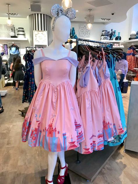 The Disney Dress Shop I NEED this dress! #disney #dress #aurora #castle Disneyworld Dress Outfit, Disney Dress Outfits Women, Disney Dress Shop Dresses, Disney Dress Shop, Disney Dress Outfits, Disney Bound Aurora, Disney Dapper Day Outfits For Women, Aurora Inspired Outfits, Vintage Disneybound