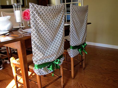 No-sew pillowcase chair covers http://www.momtastic.com/home-and-living/home/168139-no-sew-pillow-case-chair-covers Diy Chair Covers, No Sew Pillow Covers, Kitchen Chair Covers, Chair Back Covers, Christmas Chair Covers, Dining Room Curtains, Christmas Chair, Diy Dining, Dining Chair Covers