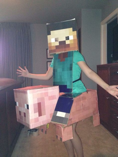 Last year's Minecraft costume... Steve and pig Steve Costume, Minecraft Costumes, Minecraft Steve, All Minecraft, Minecraft Birthday, Treat Ideas, Boy Halloween Costumes, Halloween 2022, Nerd Life