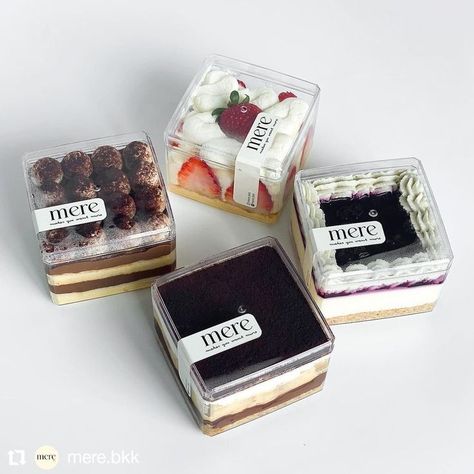 Cheesecake Slice Packaging, Jarcake Packing, Cheesecake Packaging Ideas, Tiramisu Packaging, Dessert Box Ideas, Cheesecake Packaging, Tiramisu Box, Cakes Packaging, Dessert Boxes Packaging