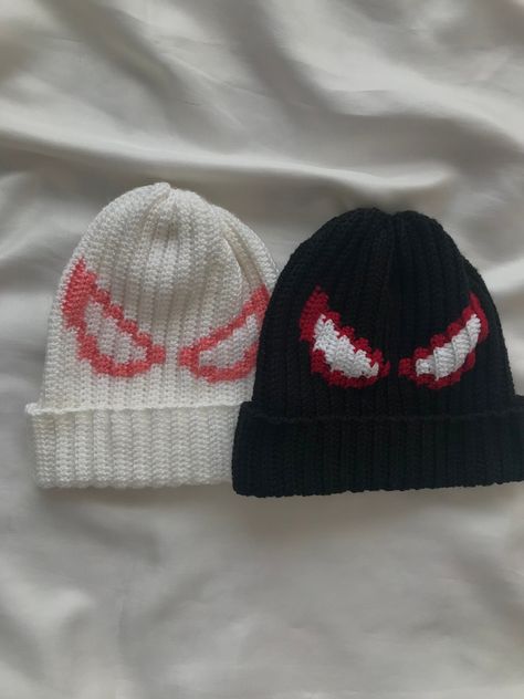 Make this cable hat using bulky yarn. Deadpool Crochet Hat Pattern Free, Spiderman Hats Patterns, Ironman Crochet Hat, Spiderman Hat Pattern Free, Spiderman Crochet Mask Pattern Free, Free Crochet Pattern For Spiderman Hat, Crochet Spuderman Hat, Captain America Crochet Hat, Crochet Cap For Men