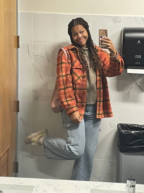 Orange Flannel Outfit, Turtle Neck And Jeans, Checked Shirt Outfit, Flannel Fits, Winter Flannel, Flannel Outfits, Plaid Outfits, Flannel Jacket, Orange Plaid