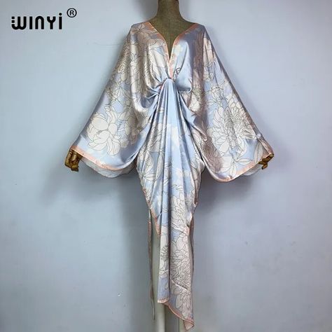 Japanese Kimono Dress, African Kimono, Beach Caftan, Maxi Outfits, Islamic Dress, Queen Fashion, Caftan Dress, Butterfly Sleeves, Elegant Shirt