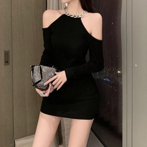 Black Tught Dress, Fancy Dresses Casual, Prom Outfits Short Dress, Korean Fashion Black Dress, Black Aesthetic Dress Korean, Fancy Korean Dresses, Cute Short Black Dresses, Part Dresses Classy, Black Short Dress Aesthetic