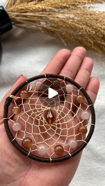 Owl Dream Catcher Diy, How To Make Dreamcatcher, How To Make Dream Catchers, How To Make A Dream Catcher, Dream Catcher Patterns Step By Step, Easy Dreamcatcher, Dream Catcher Room, Homemade Dream Catchers, How To Make Trees