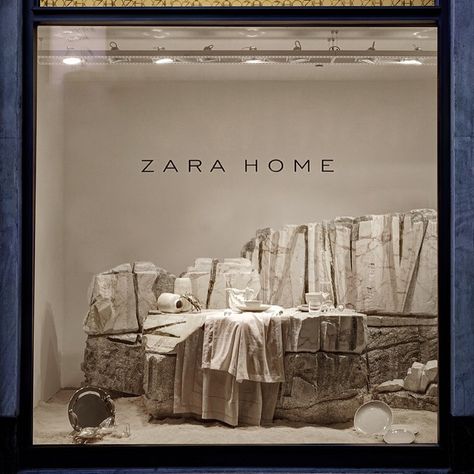 ZARA HOME,Piazza San Babila, Milan, Italy, "Between a Rock and a Hard Place", pinned by Ton van der Veer Zara Home Window Display, Store Window Design, Home Window Display, Zara Home Interiors, Rock Display, Room Signage, Driving In Italy, Window Display Retail, Museum Interior