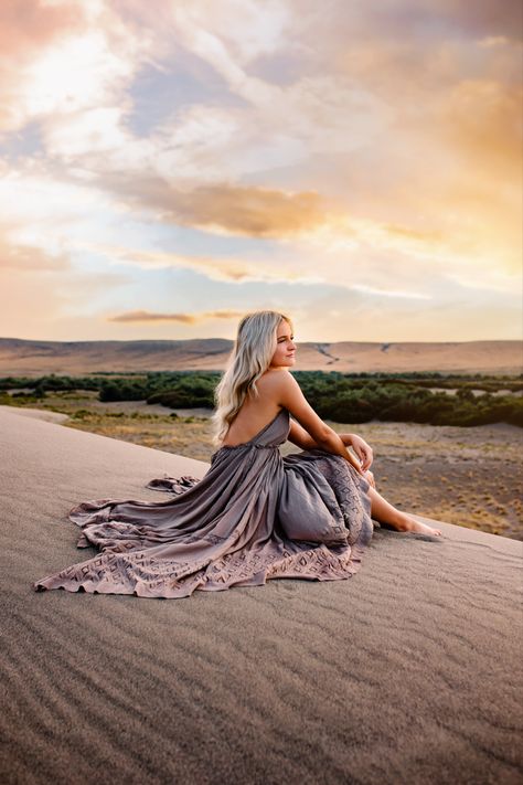 White Sand Dunes Photoshoot, Hippie Senior Pictures, Dunes Photoshoot, Sand Dunes Photoshoot, Posing Photography, Sand Pictures, Unique Senior Pictures, Pose Portrait, Flowy Dress Long