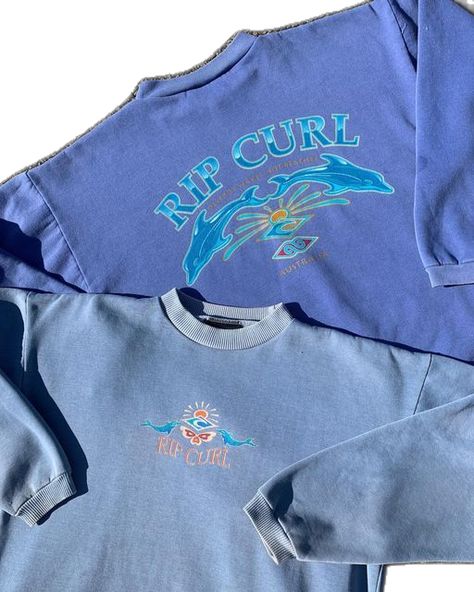 Rip Curl Aesthetic, Aesthetic Tshirts, Surfer Outfit, Surf Clothes, Vintage Surfwear, Surf Fashion, T-shirt Photography, Trendy Hoodies, Surf Shirt