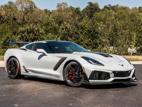 2018 Corvette, Chevrolet Corvette Zr1, Corvette C7 Stingray, Chevy Vehicles, Race Car Driving, Chevrolet Corvette C7, Corvette C3, Corvette C6, Corvette Zr1