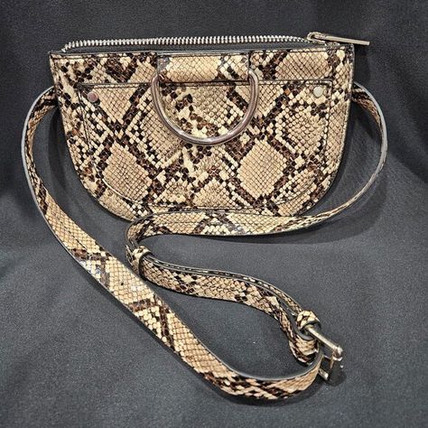 ZARA Snake Skin Waist Belt Bag Waist Belt Bag, Zara Handbags, Women Accessories Bags, Brown Beige, Zara Women, Waist Belt, Belt Bag, Snake Skin, Bag Lady