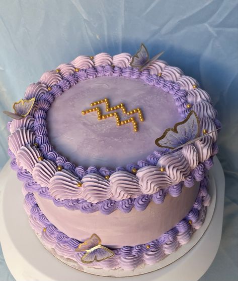 Birthday Cake Aesthetic Purple, Vintage Cake Aesthetic Purple, Vintage Cake Design Purple, Purple Vintage Cake, Vintage Cake Pisces, Purple Square Cake Birthday, Heart Birthday Cake, Cake Designs For Kids, Heart Birthday