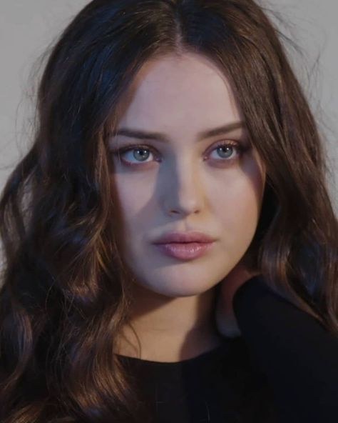 Hannah Baker, Katherine Langford, 13 Reasons Why, Glamour Uk, Full Lips, 13 Reasons, Turkish Beauty, Aesthetic Women, Look Alike