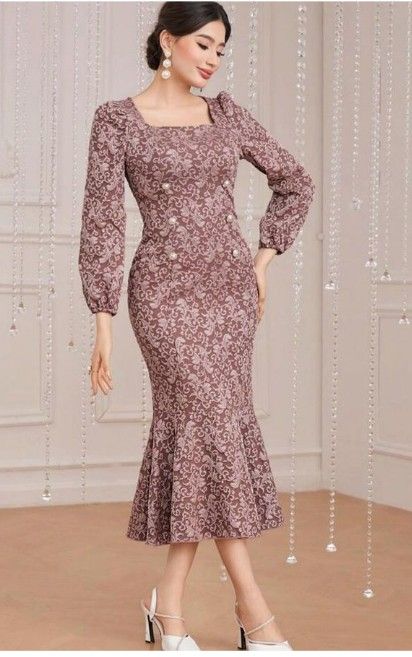 Gown Neck Design, Simple Chiffon Dress, Dress Brokat Modern, Lace Dress Classy, Formal Dress Patterns, Kebaya Modern Dress, Pretty Dresses Casual, Women Dresses Casual Summer, Dress Patterns Diy