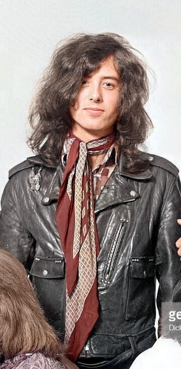 colorized by .jea Jimmy Page Fashion, Jimmy Page Style, Led Zeppelin Outfit Style, Jimmy Page Outfit, 60s Rockstar Fashion, Led Zeppelin Fashion, Jimmy Page 70s, Robert Plant 70s, Led Zeppelin Outfit