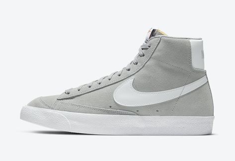 Nike Blazer Mid 77 Suede Light Smoke Grey CI1172-004 Release Date Nike Blazer Aesthetic, Nike Blazer Mid 77 Colors, Nike Mid Blazer, Blazer Shoes, Tenis Converse, Nike Blazer Mid 77, Nike Blazer Mid, White Shoes Sneakers, Nike Blazers Mid