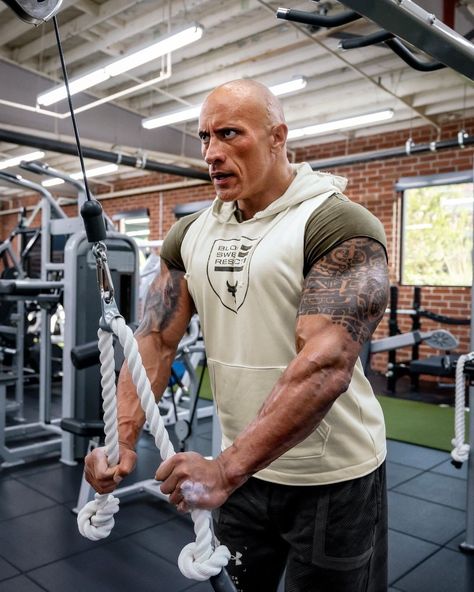 Dwayne Johnson Body, The Rock Dwayne Johnson Workout, Dwayne Johnson Workout, The Rock Workout, Kingsman Movie, Pop Culture Tattoos, Gym Bodybuilder, Hardest Worker In The Room, Culture Tattoos