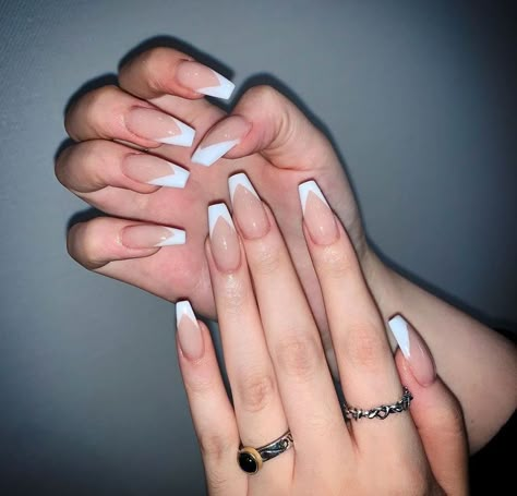 Coffin French Tip Nails Medium, V Shaped French Tip Nails Coffin, Triangle French Tip Acrylic Nails, Cute Nail Inspo Coffin, Balerin Nails Designs, Pointed French Tip Nails, Ugly Acrylic Nails, Ballerina Nails French Tip, V Cut Nails