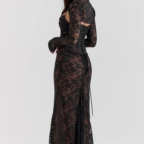 HOUSE OF CB ARTEMIS CORSETED LACE House Of Cb Dresses, House Of Cb, Dresses Skirts, Plus Fashion, Lace, Fashion Trends, Dresses, Closet, Fashion Tips