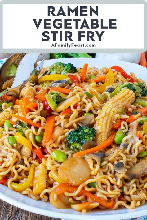 Ramen Vegetable Stir Fry - A Family Feast Stir Fry Ramen Noodles, Vegetable Ramen, Ramen Recipes Easy, Vegetable Stir Fry Recipe, Ramen Stir Fry, Easy Ramen, Dinner Experience, Ramen Noodle Recipes, Asian Vegetables