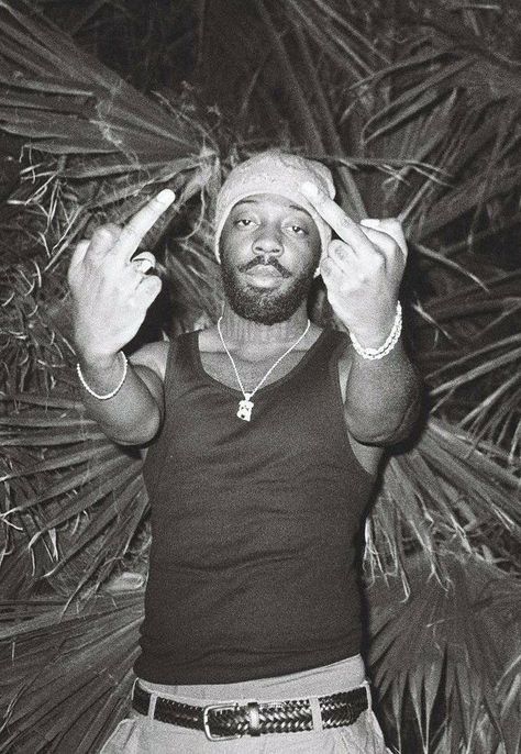 Middle Finger Wallpaper, Rnb Aesthetic, R&b Aesthetic, Tommy Mottola, Baby Brent, Christopher Wood, Brent Faiyaz, Celebrity Aesthetic, Rap Aesthetic