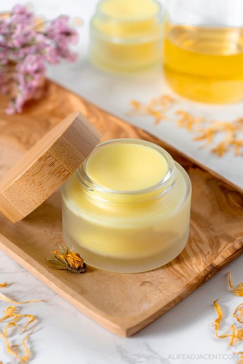 3 Calendula Skin Care Recipes + How to Make Calendula Infused Oil Citronella Balm, Citronella Oil Uses, Burn Salve, Calendula Infused Oil, Natural Wrinkle Remedies, Repellent Diy, Diy Lotions, Organic Cleaning, Natural Medicines