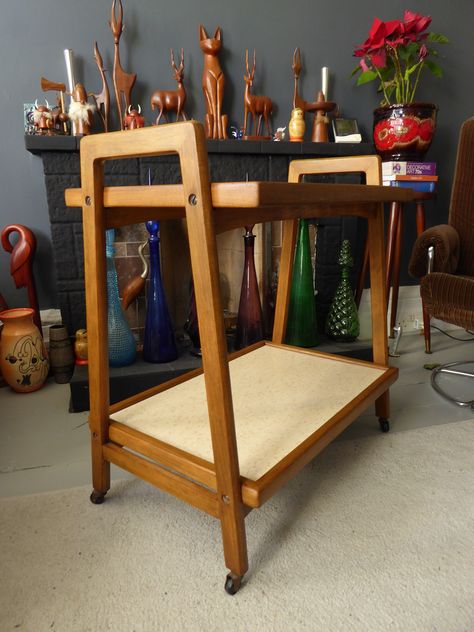 Cart Aesthetics, Drinks Cart, Side Table Wooden, Cart Design, Tea Trolley, Drink Cart, Bedroom Cupboards, Food Cart Design, Small Kitchen Organization