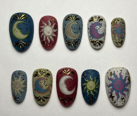 Whimsigoth Nails, Sun And Moon Nails, Short Oval Nails, Vampire Nails, Witchy Nails, Moon Nails, Goth Nails, Cute Gel Nails, Oval Nails