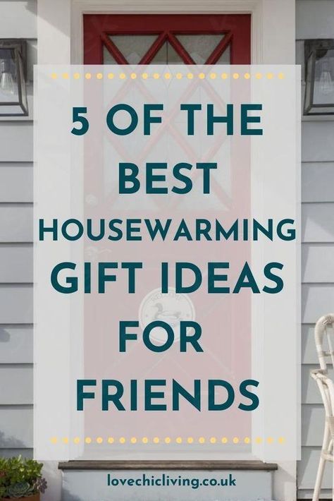 Some of the best housewarming gift ideas for friends moving into their first home. If you're struggling to decide on a first home housewarming gift, this guide is full of great ideas that can be used to build a housewarming gift basket or gift individually!
 ... daha fazla Welcome To Your New Home Gift Basket, Housewarming Gift For Best Friend, Housewarming Gift Card Ideas, House Warming Gift Ideas New Homes Friends, House Warming Gifts For Friend, Cute Housewarming Gift Ideas, Housewarming Gifts Ideas, Gift For House Warming New Homes, House Warming Gifts Ideas