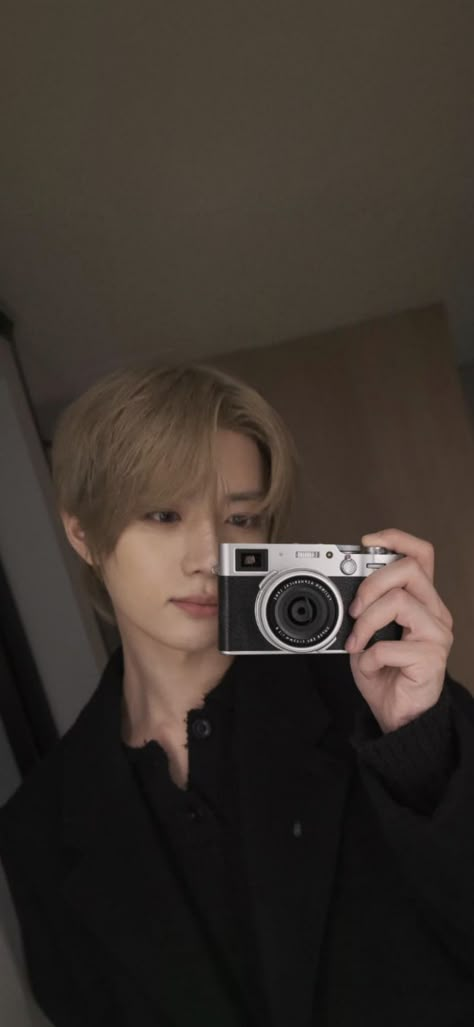 Beomgyu Boyfriend Material Wallpaper, Beomgyu Wallpaper Lockscreen, Beomgyu Lockscreen, Txt Beomgyu Wallpaper, Txt Wallpaper Aesthetic, Txt Update, Beomgyu Wallpaper, Hit Boy, Txt Wallpaper