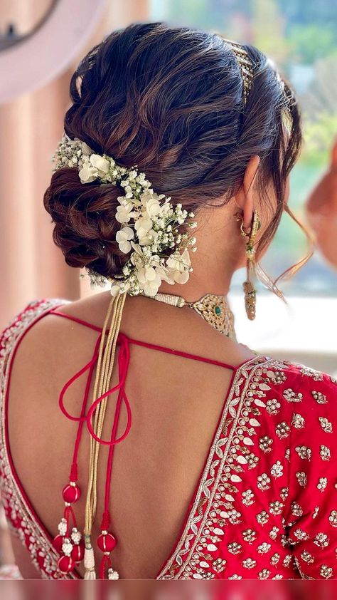 indian bridal hairstyles| indian bridal hairstyles wedding| indian bridal hair| indian bridal hairstyles for reception| indian bridal hair buns with flowers| indian bride hairstyle| indian bride hairstyles| indian bride hairstyle bun| indian wedding hairstyleshairstyles for indian wedding| hairstyles for indian wedding saree| hairstyles for indian outfits| bridal hairstyle indian wedding| bridal hairstyles indian Bun Gajra Hairstyles, Indian Bride Short Hairstyle, Indian Bridal Bun With Flowers, Saree Bun Look, Indian Bride Updo Hairstyle, Low Bun With Flowers Indian, Indian Bridal Hairstyles Updo, Bridal Jooda Hairstyle, Indian Wedding Hairdo