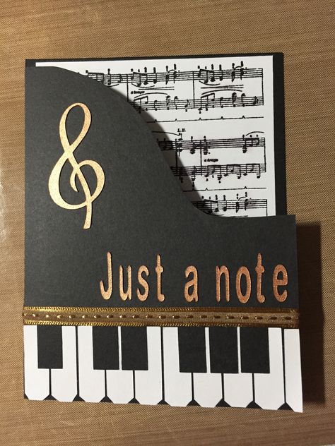 Homemade Gifts For Music Lovers, Piano Cards Handmade, Black Birthday Card Ideas, Music Themed Birthday Cards, Music Cards Ideas, Music Scrapbook Ideas, Card For Music Teacher, Music Christmas Cards, Farewell Greeting Cards