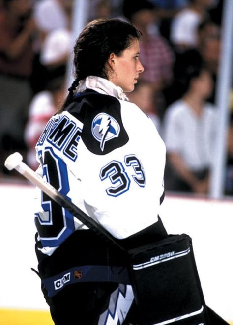 Manon Rheaume. First female goaltender in the NHL. Tampa Bay Lightning 1992. Lightning Hockey, Sports Pics, Usa Hockey, Women's Hockey, Hockey Humor, Hockey Stuff, Hockey Game, Hockey Life, Hockey Girls