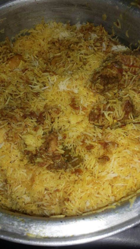 Chicken Biryani Biriyani Fake Snap, Chicken Biryani Snap, Female Thor, Chicken Biryani, Food Vids, Snap Food, Biryani, Flower Pictures, Home Made