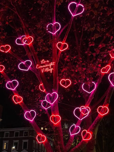 Hearts Astethic, Valentines Day Wallpaper, Valentines Wallpaper Iphone, Lovecore Aesthetic, Day Wallpaper, Heart Lights, Valentines Wallpaper, Neon Aesthetic, Heart Pictures