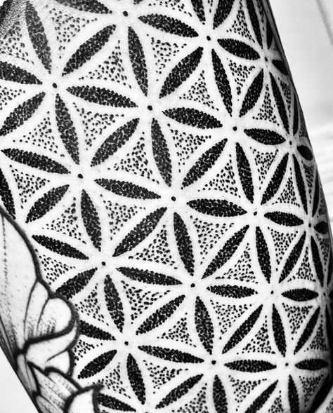 Dot Work Tattoo Design Men, Tattoo Infill Patterns, Geometric Tattoo Dotwork, Dotwork Filler Tattoo, Dot Work Tattoo Stencil, Dot Work Geometric Tattoo, Dot Work Tattoo Ideas, Dot Work Tattoo Filler, Mandala Fillers Patterns Tattoo