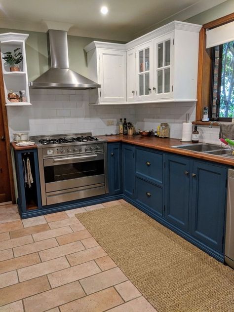 guest home kitchen Blue Base Cabinets Kitchen, Mozart Blue Kitchen Cabinets, Blue Kitchen Cabinets Brown Countertop, Blue And White Country Kitchen, Blue Chalk Paint Kitchen Cabinets, Blue Stained Cabinets, Navy Blue Kitchen Cabinets Farmhouse, Navy And Wood Kitchen, Blue Base Cabinets