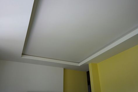 Plain Ceiling, Toilet Gypsum Ceiling, Square Gypsum Ceiling Design, Gypsum Ceiling With Cove Light, Gypsum Works Ceiling Design, Gallery Wall Shelves, Cove Ceiling, Gypsum Wall, Cove Lighting