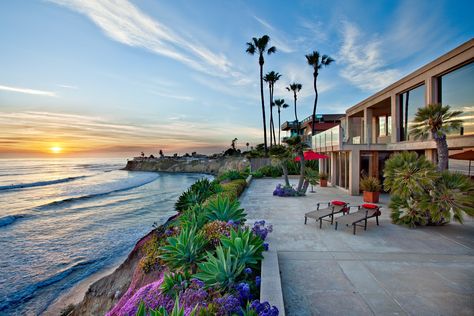 ** Ocean View Homes ** Do you have an ocean view home you want to sell for top dollar? Submit yours La Jolla San Diego, Looking For Houses, La Jolla California, San Diego Real Estate, San Diego Houses, California Real Estate, Pacific Beach, Best Places To Live, San Diego California