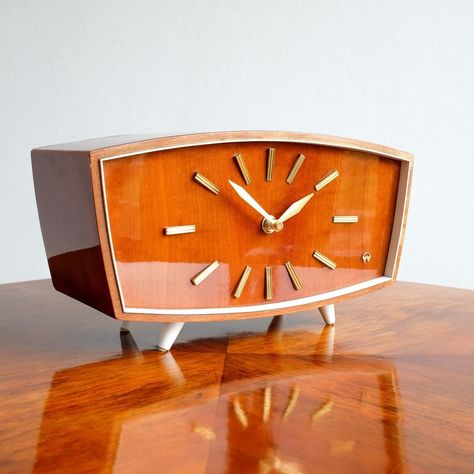 Weimar clock, 1960s 70s Furniture Vintage, 70s Furniture, 60s Furniture, 70s Interior, Mid Century Clock, Mid Century Modern Decor, Retro Furniture, Wooden Clock, Antique Design