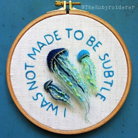 3d Jellyfish, Jellyfish Embroidery, Clothes Embroidery Diy, Embroidery Wall Art, Wool Embroidery, Hand Embroidery Projects, Needle Point, Embroidery On Clothes, Hand Embroidery Art