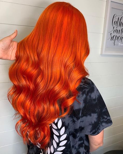 Overtone Hair Color, Overtone Hair, Cheveux Oranges, Hair Color Orange, Ginger Hair Color, Deck Lights, Image Description, Hair Life, Red Hair Color