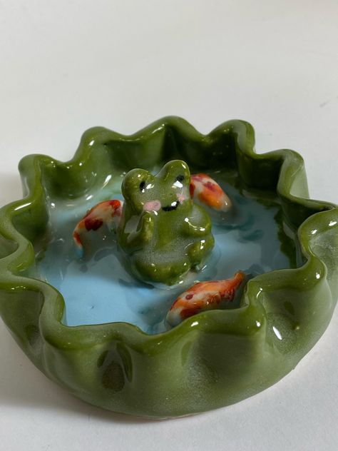 Frog Bowl Clay, Frog Ring Holder Clay, Jewlrey Holders Ceramic Diy, Frog Jewelry Holder Clay, Ring Bowls Clay, Cute Ring Holder, Homemade Jewelry Holder Clay, Clay Ideas For Mom, Clay Bracelet Holder