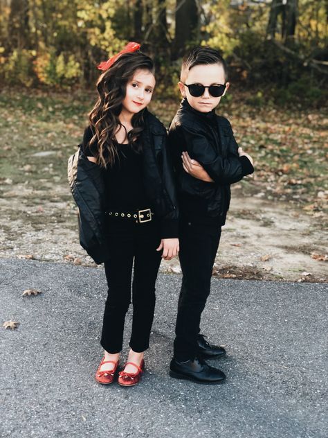 Kids grease costume Grease Halloween Costumes Group, Grease Group Halloween Costumes, Grease Family Halloween Costumes, Grease Halloween Costumes Kids, Kids Grease Costume, Grease 2 Costumes, Grease Costumes For Kids, Themed Party Outfits, Grease Themed Parties