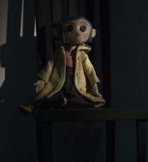 Coraline Room Aesthetic, Coraline Pfps, Coraline Background, Coraline Core, Comfort Movie, Coraline Art, Coraline Movie, Coraline Aesthetic, Scary Characters