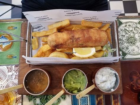 Mayfair Chippy - East London  Restaurant - HappyCow London Restaurant, Vegan Fish, Tartar Sauce, London Restaurants, Vegan Options, Fish And Chips, East London, London England, England