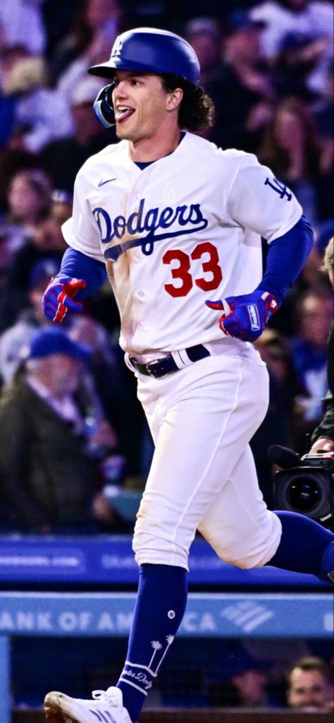 James Outman 😍 James Outman Wallpaper, James Outman, Jake Dodgers Jersey, Tommy Edman Dodgers, Dodgers James Outman, Dodger World Series Champions, La Dodgers World Series 2024, Hot Baseball Players, Cody Bellinger