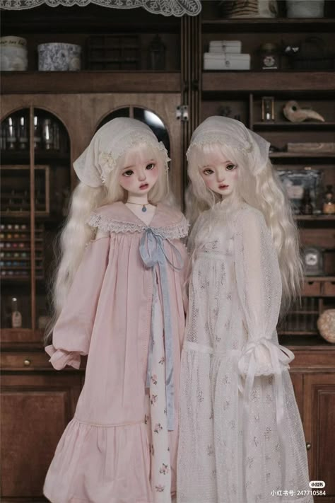 Bjd Dolls Girls, Barbie Bride, Doll Aesthetic, Scary Dolls, Sewing Doll Clothes, Bride Dolls, Fantasy Doll, Realistic Dolls, Unique Dolls