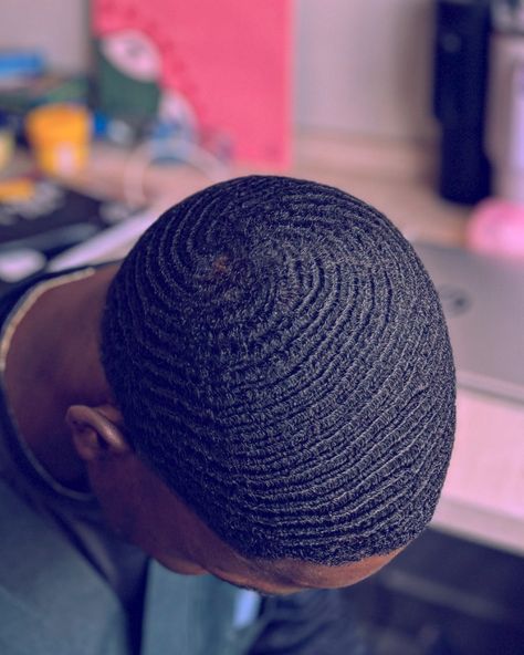 540 Waves, Natural Hair Men, Waves Haircut, Big Hero, Black Culture, Hair Waves, Mens Hairstyles, Natural Hair, Curly Hair